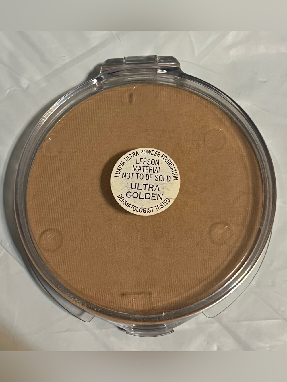 Merle Norman Luxiva Ultra Powder Foundation Ultra Golden